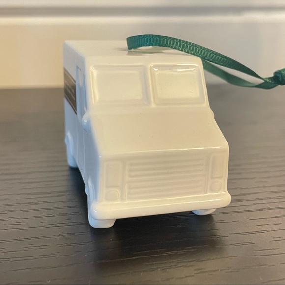 JUST IN Starbucks Holiday 2016 Delivery Truck Ornament VTG Collectible Christmas - Picture 3 of 8